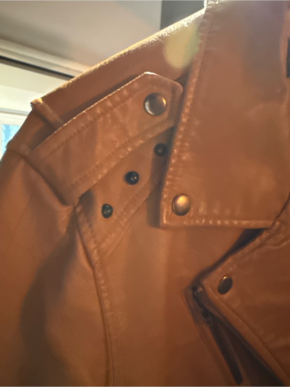 Colleen Lopez Tan Leather Moto Jacket with Stud Details - Picture 3 of 6